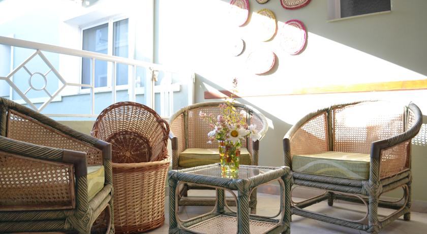 Imagen de los interiores del Hotel El Portal de la Villa Hotel. Foto 8