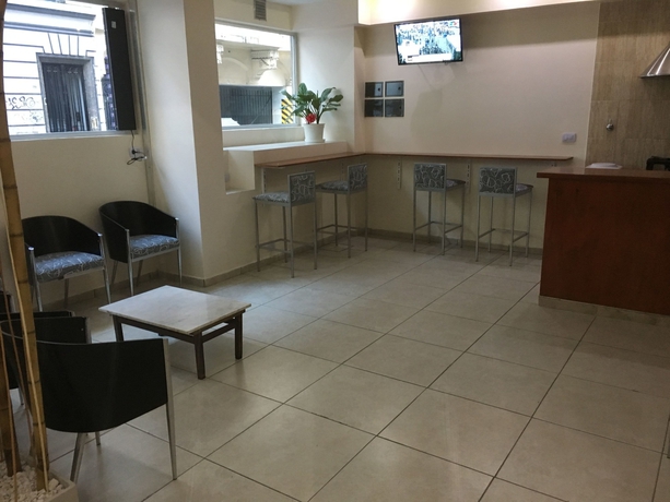 Imagen de los interiores del Hotel El Porteño. Foto 14