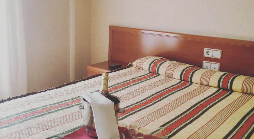 Imagen de la habitación del Hotel El Pozo De La Nieve. Foto 6