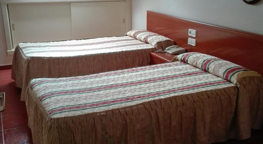 Imagen de la habitación del Hotel El Pozo De La Nieve. Foto 7