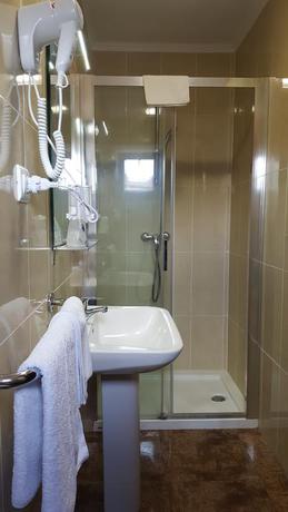 Imagen de la habitación del Hotel El Pozo, Torremolinos. Foto 8