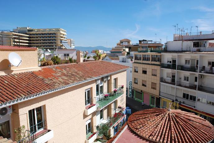 Imagen de los exteriores del Hotel El Pozo, Torremolinos. Foto 19