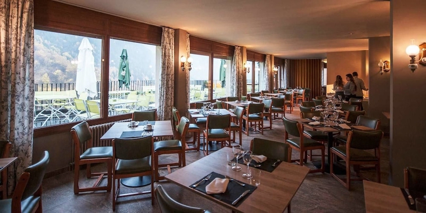 Imagen del bar/restaurante del Hotel El Pradet. Foto 3