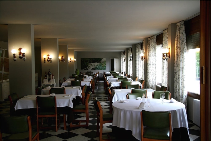 Imagen del bar/restaurante del Hotel El Pradet. Foto 5