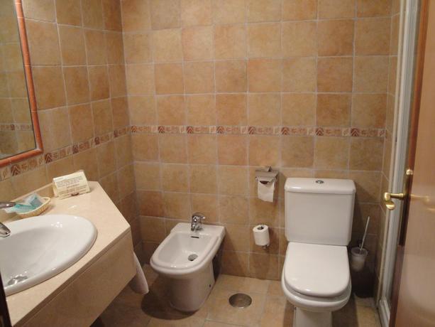 Imagen de la habitación del Hotel El Prado De Las Merinas. Foto 2