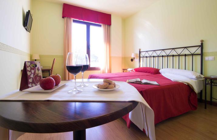 Imagen de la habitación del Hotel El Prado De Las Merinas. Foto 4