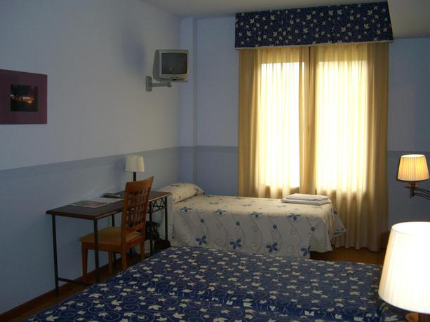 Imagen de la habitación del Hotel El Prado De Las Merinas. Foto 5