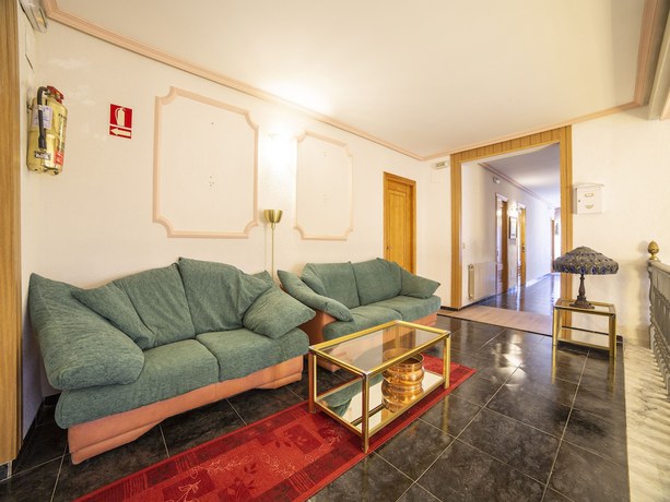 Imagen de los interiores del Hotel El Prado, Villar Y Velasco. Foto 16