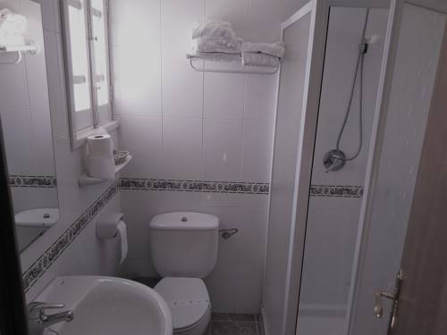 Imagen de la habitación del Hotel El Prat. Foto 5