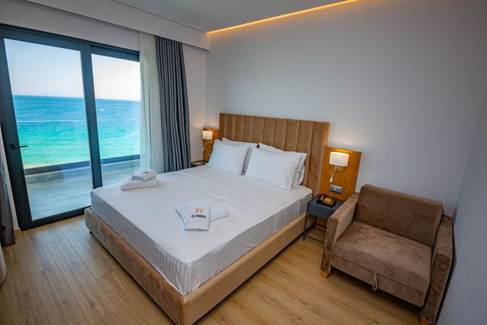 Imagen de la habitación del Hotel El Primero Hotel. Foto 10