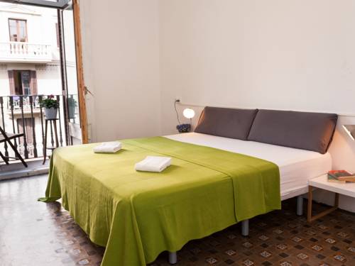 Imagen de la habitación del Hotel El Puchi Barcelona. Foto 10