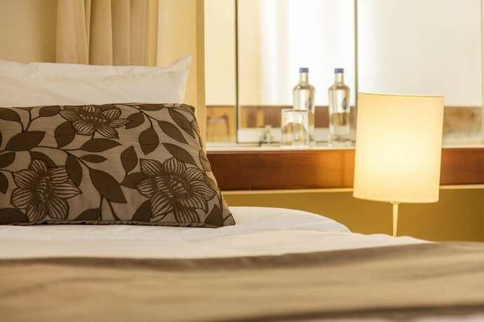 Imagen de la habitación del Hotel El Puente Boutique. Foto 17