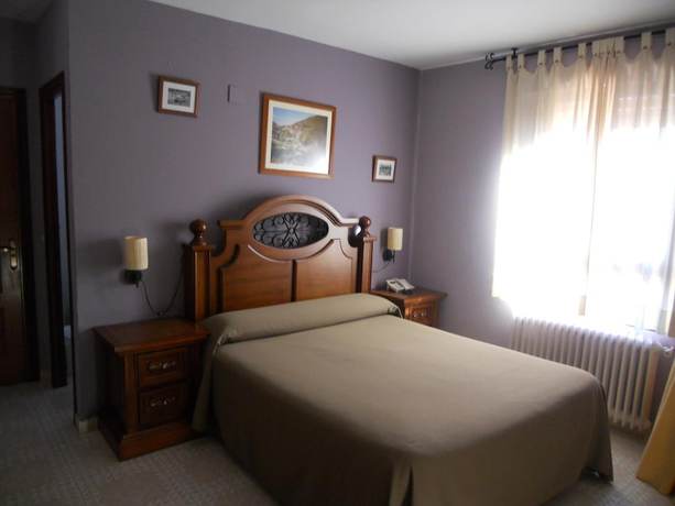 Imagen de la habitación del Hotel El Puente, Pinofranqueado. Foto 16