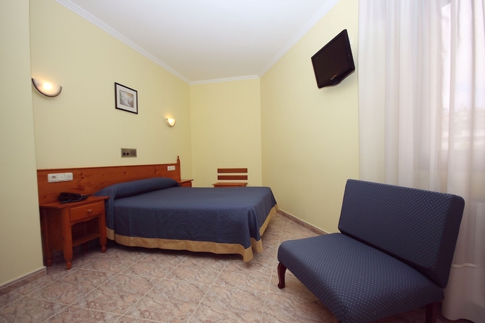 Imagen de la habitación del Hotel El Puente, Sanxenxo. Foto 4