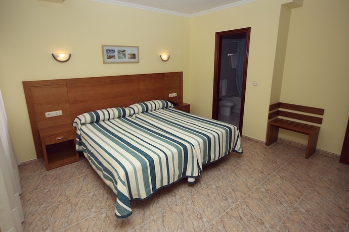 Imagen de la habitación del Hotel El Puente, Sanxenxo. Foto 5