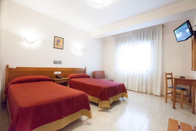 Imagen de la habitación del Hotel El Puente, Sanxenxo. Foto 7