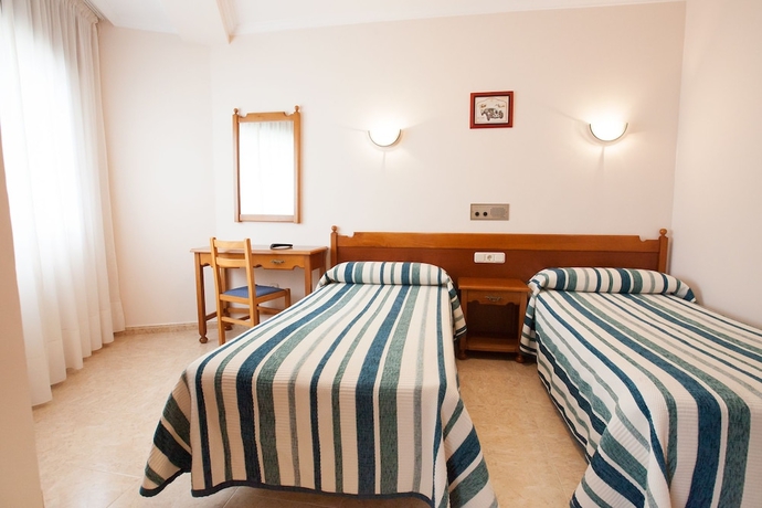 Imagen de la habitación del Hotel El Puente, Sanxenxo. Foto 11