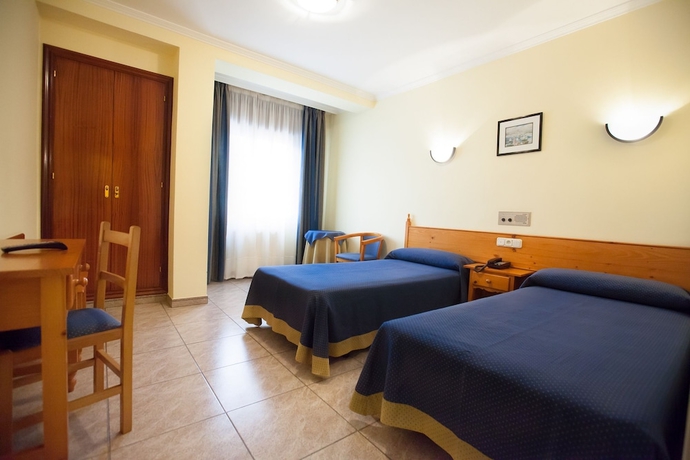 Imagen de la habitación del Hotel El Puente, Sanxenxo. Foto 14