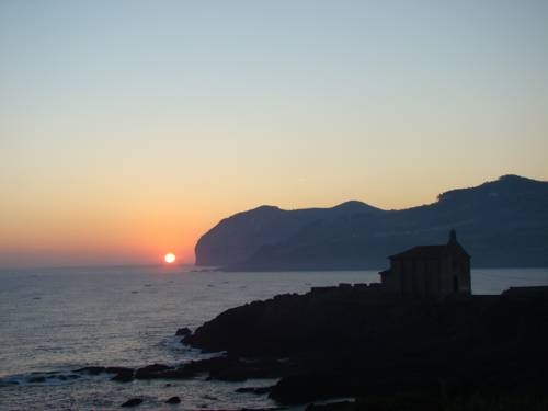 Imagen general del Hotel El Puerto, Mundaka. Foto 7