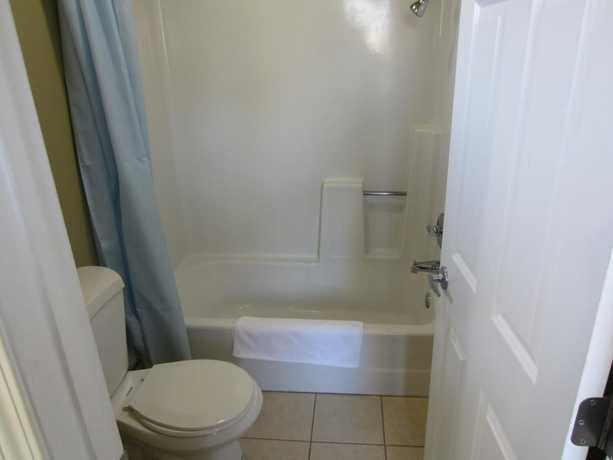 Imagen de la habitación del Hotel El Rancho Inn Hawthorne. Foto 15