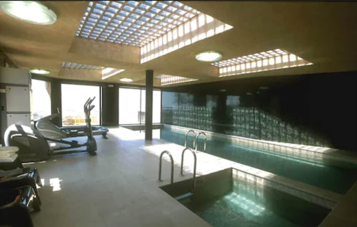 Imagen de la piscina del Hotel El Rancho, Torrecaballeros. Foto 19