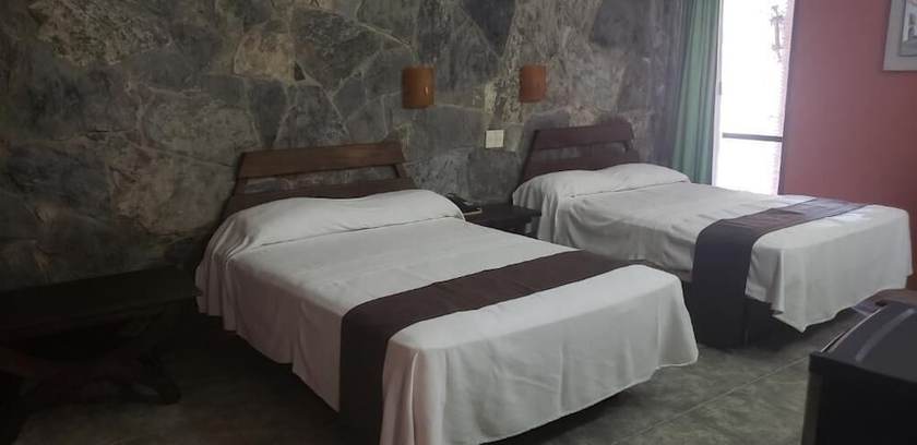 Imagen de la habitación del Hotel El Rancho, Tuxtepec. Foto 16