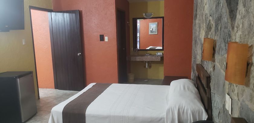 Imagen de la habitación del Hotel El Rancho, Tuxtepec. Foto 18
