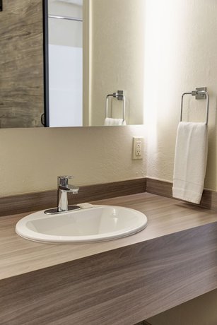 Imagen de la habitación del Hotel El Rancho, Williston. Foto 8