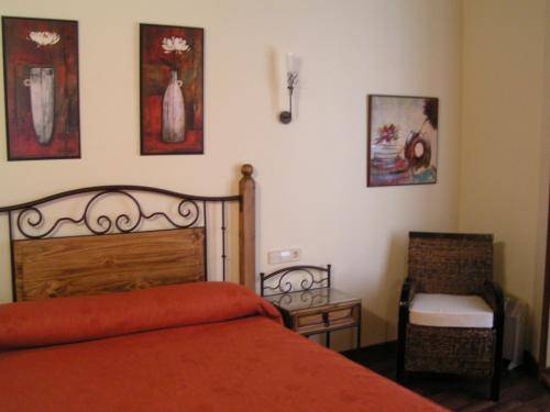 Imagen de la habitación del Hotel El Rastro. Foto 3