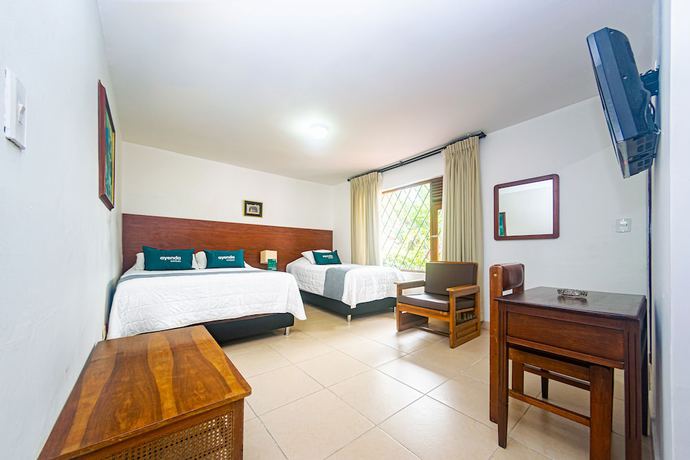 Imagen de la habitación del Hotel El Recuerdo. Foto 9