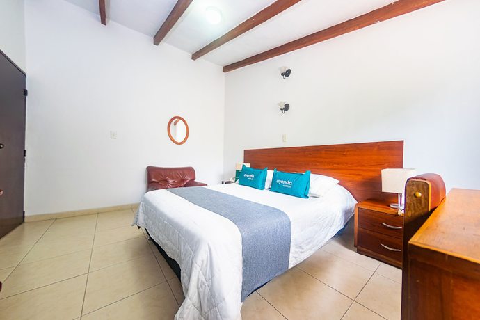 Imagen de la habitación del Hotel El Recuerdo. Foto 17