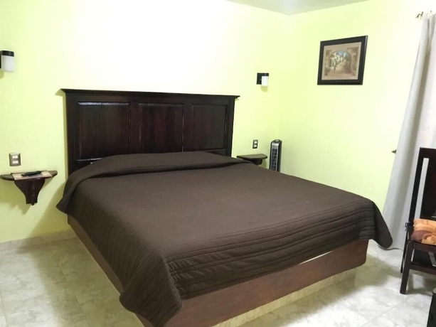 Imagen de la habitación del Hotel El Refugio, Ezequiel Montes. Foto 7