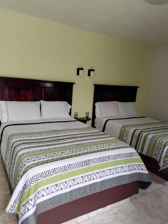Imagen de la habitación del Hotel El Refugio, Ezequiel Montes. Foto 8