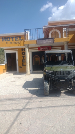 Imagen general del Hotel El Refugio, Ezequiel Montes. Foto 1