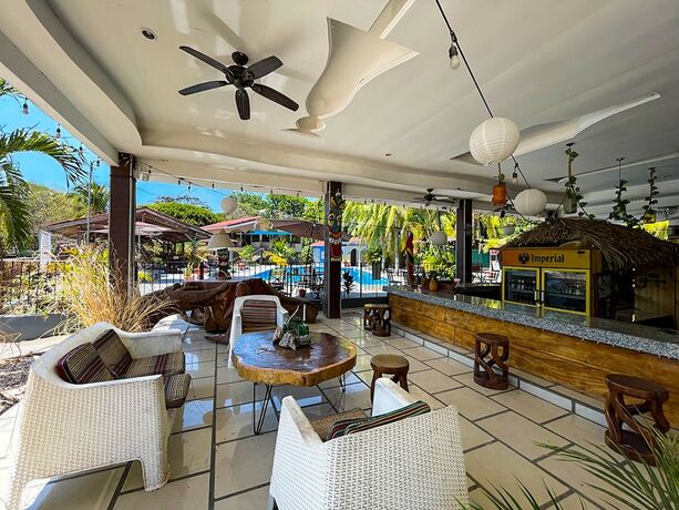 Imagen del bar/restaurante del Hotel El Regalo. Foto 7