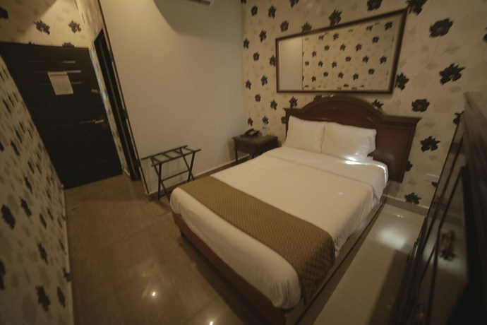 Imagen de la habitación del Hotel El Regio. Foto 14