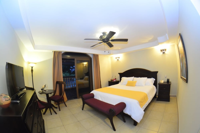 Imagen de la habitación del Hotel El Reith Lake Granada Nicaragua. Foto 8