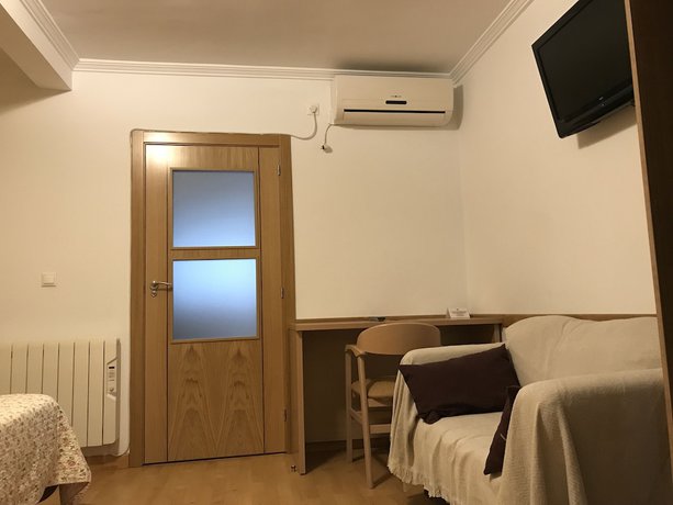 Imagen de la habitación del Hotel El Rento Alojamiento Rural. Foto 17