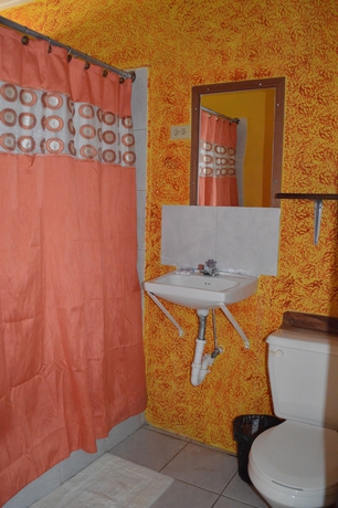 Imagen de la habitación del Hotel El Rey. Foto 4