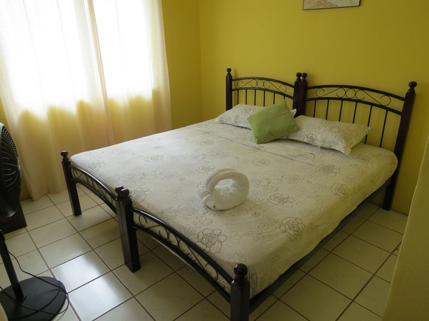 Imagen de la habitación del Hotel El Rey. Foto 5