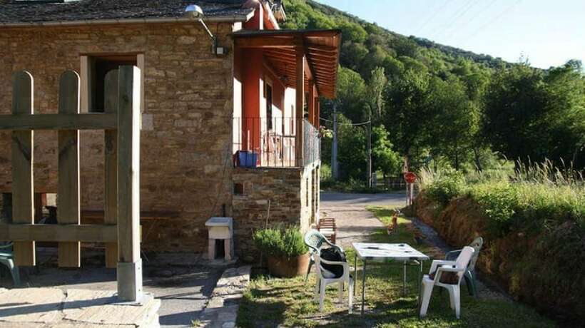 Imagen general del Hotel El Rinc&oacute;n de Pin - Hostel. Foto 11