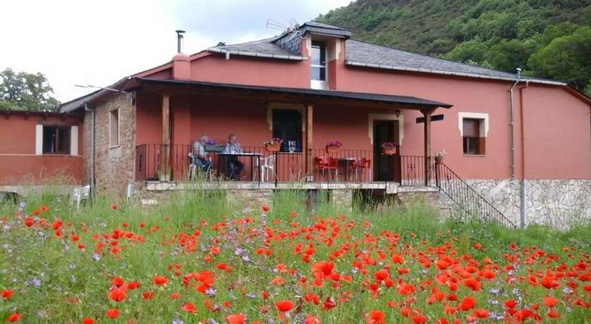 Imagen general del Hotel El Rinc&oacute;n de Pin - Hostel. Foto 14