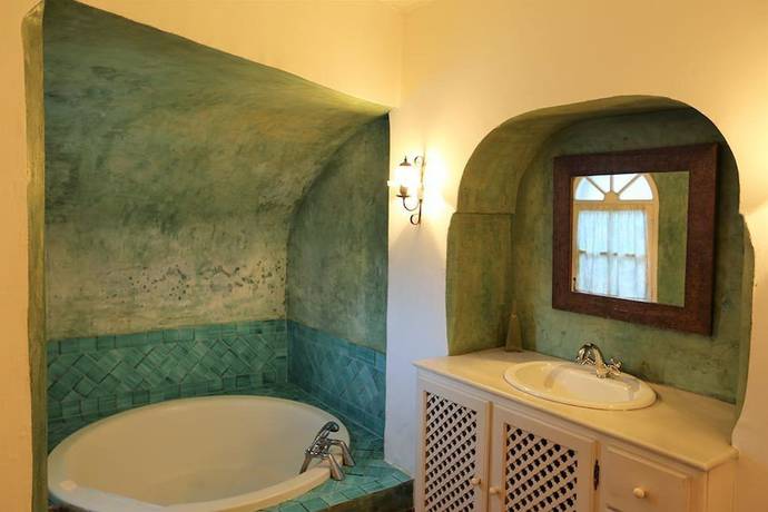 Imagen de la habitación del Hotel El Rinc&oacute;n de San Benito. Foto 7