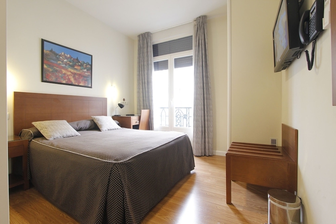 Imagen de la habitación del Hotel El Rincon de Gran Via. Foto 11