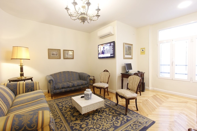 Imagen de los interiores del Hotel El Rincon de Gran Via. Foto 18