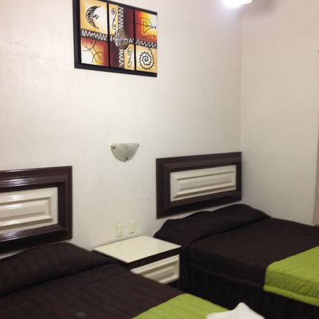 Imagen de la habitación del Hotel El Roble. Foto 7