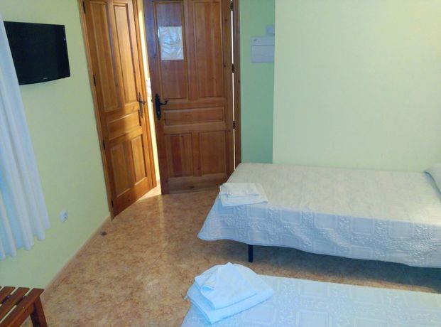 Imagen de la habitación del Hotel El Roble. Foto 9