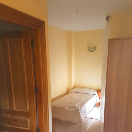 Imagen de la habitación del Hotel El Roble, Tábara. Foto 5