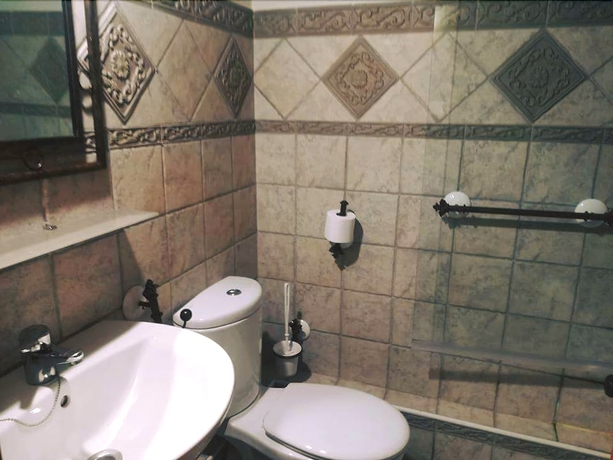 Imagen de la habitación del Hotel El Roblón De Cabuerniga. Foto 18