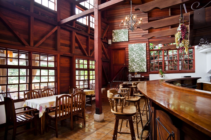 Imagen del bar/restaurante del Hotel El Rodeo Estancia Boutique and Steakhouse. Foto 2